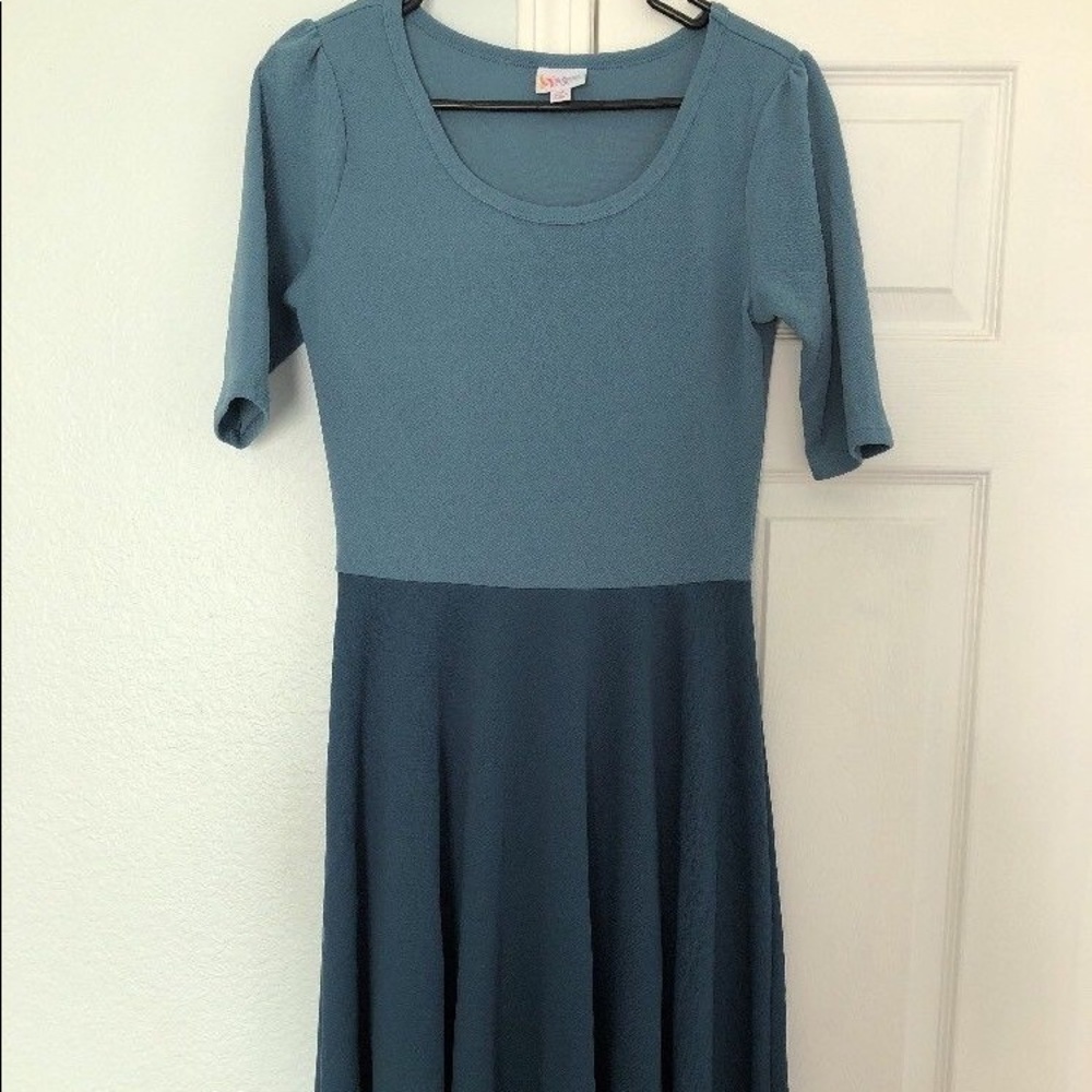 Lularoe Nicole dress Medium blue color block new